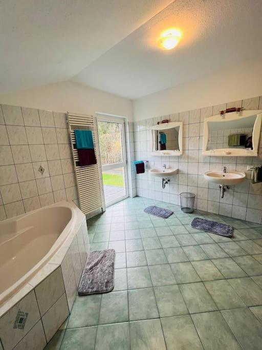 Tanjas Gemuetliches Haus Am Mondsee Innerschwand Ngoại thất bức ảnh